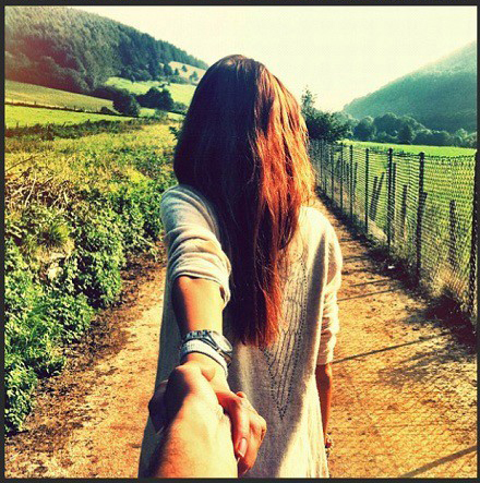 【正妹出没注意】这才是真正一起牵手去旅行的