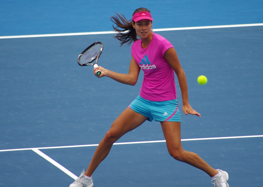 正妹女网冠军安娜伊凡诺维琪(Anna Ivanovic)响应ALS冰桶 - 影视音乐情报版 ::::Citytalk城市通