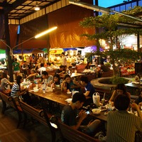 JJ Green: A Cool Vintage Night Market in Bangkok | BangkokFaces