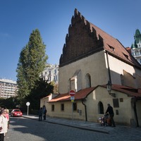 File:Old-New Synagogue, Prague - 8283.jpg - Wikimedia Commons