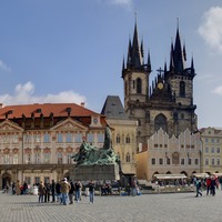 File:Old Town Square Praga 01.jpg - Wikimedia Commons