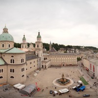 File:Residenzplatz vom Glockenspiel.jpg - Wikimedia Commons