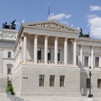 File:Austrian Parliament Building.jpg - Wikimedia Commons