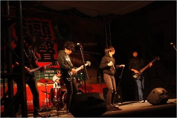 【地下絲絨】自由風格不斷電演唱會-封面