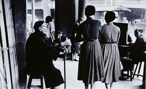 【港區藝術中心】她們的故事-館藏女性圖象攝影展-封面 【港區藝術中心】她們的故事-館藏女性圖象攝影展-封面