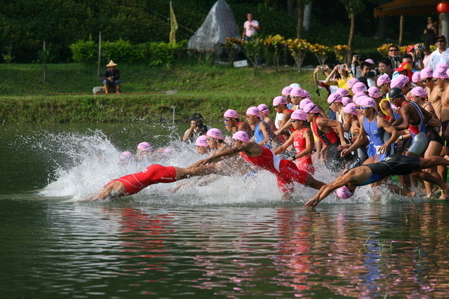 2011宜蘭國華人壽盃亞洲鐵人三項錦標賽-封面