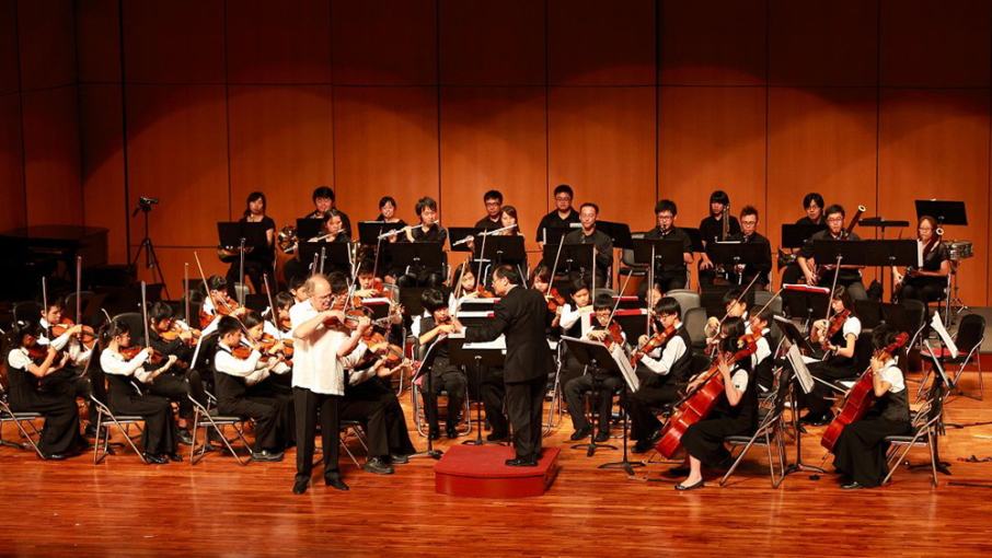 【台中市立屯區藝文中心】【2012年新年音樂會】古典管絃樂團-封面 【台中市立屯區藝文中心】【2012年新年音樂會】古典管絃樂團-封面