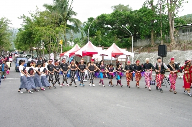 2012太麻里金針花季系列活動－原住民傳統舞蹈競賽-封面