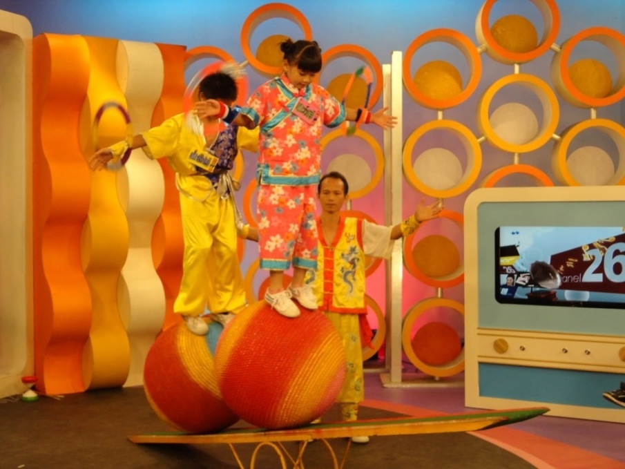 大苗力特技團：小神龍綜藝好精彩-封面