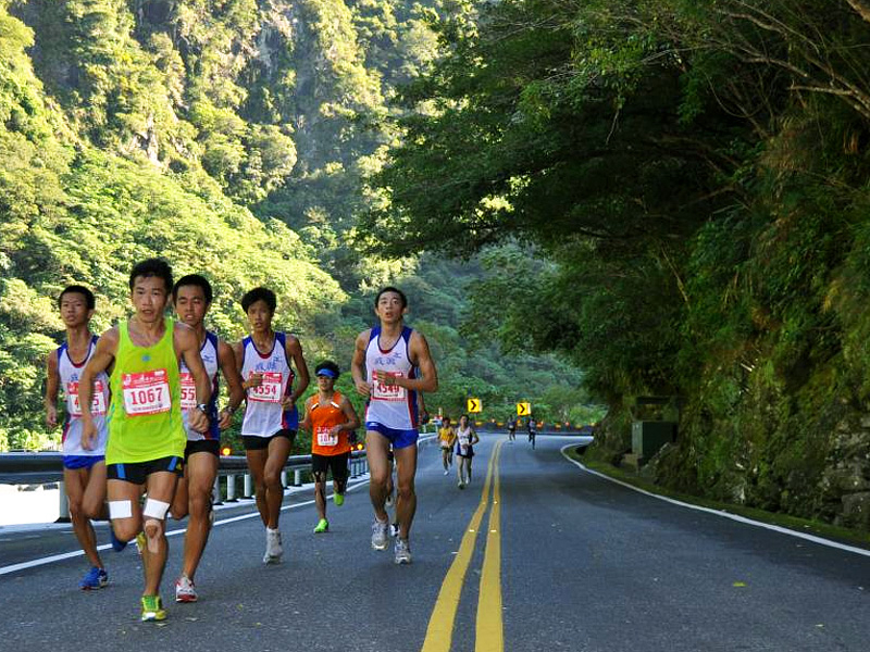 太魯閣峽谷馬拉松2015-封面