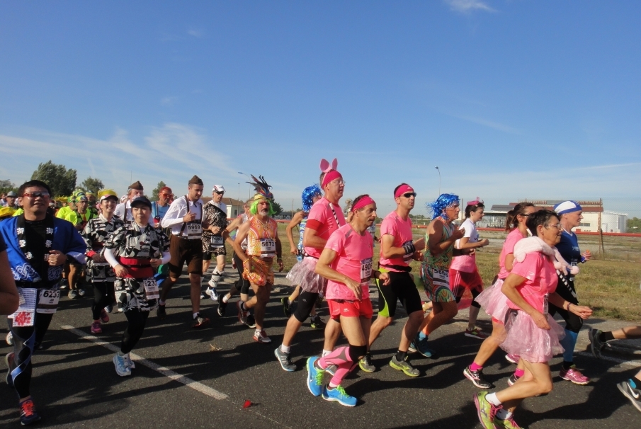 【欣講堂】世界上最歡愉的馬拉松-封面