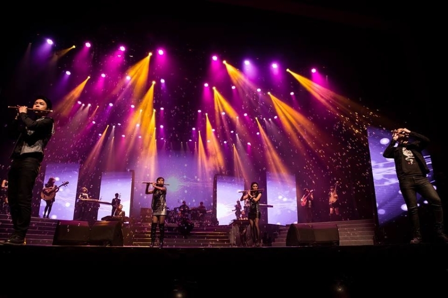 2015 家樂福文化藝術季「東方傳奇 搖滾國樂」-封面